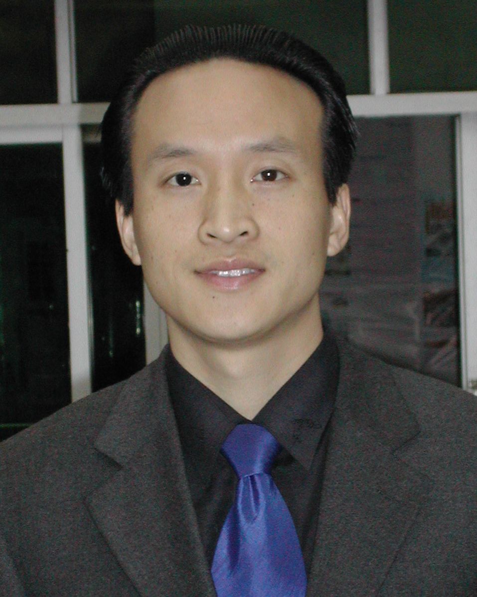 成龐峙律師