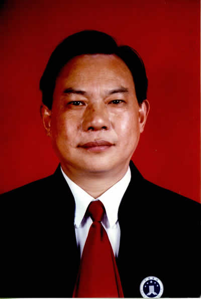 周傳榮律師